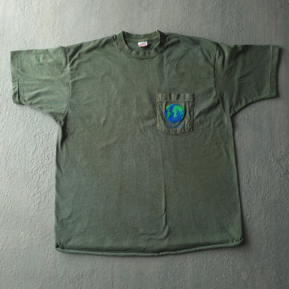 Vintage 90s Fruit of the Loom Green T-shirt XL World Wildlife Fund WWF Raw Hem